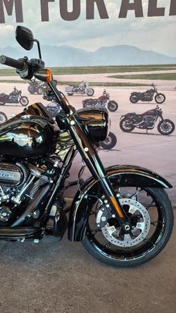 2025 Harley-davidson FLHRXS ROAD KING SPECIAL Vivid Black