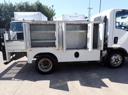 2018 ISUZU NLR 45-150 WHITE