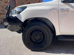 2019 Toyota Hilux SR