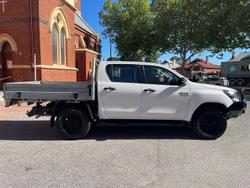 2019 Toyota Hilux SR