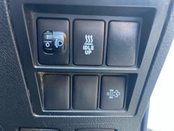 2019 Toyota Hilux SR