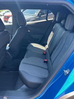 2023 Peugeot
2008 Allure