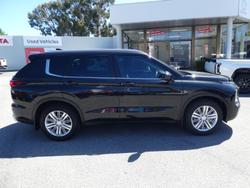 2023 Mitsubishi Outlander LS