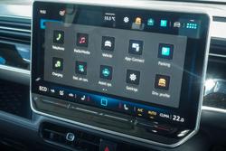 2025 Volkswagen ID. Buzz Pro BEV560