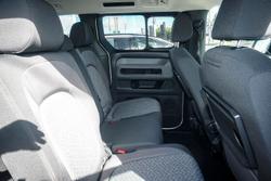 2025 Volkswagen ID. Buzz Pro BEV560