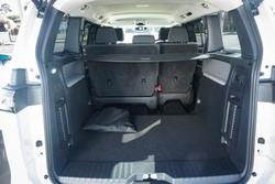 2025 Volkswagen ID. Buzz Pro BEV560