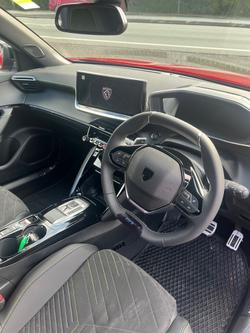 2025 Peugeot 2008 GT e-DCS Hybrid