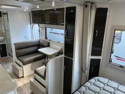 2015 Safari Caravans Delta 21