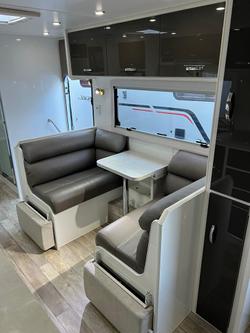 2015 Safari Caravans Delta 21