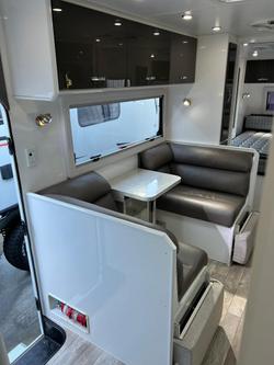 2015 Safari Caravans Delta 21