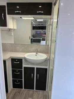 2015 Safari Caravans Delta 21