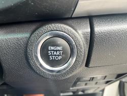 2020 Toyota Hilux SR5