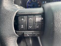 2020 Toyota Hilux SR5