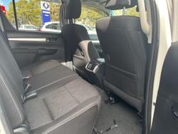 2020 Toyota Hilux SR5