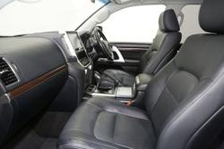 2021 Toyota Landcruiser VX