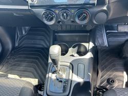 2020 Toyota
Hilux Workmate