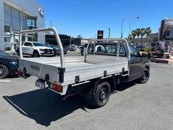 2020 Toyota
Hilux Workmate