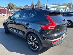2020 Volvo XC40 T5 R-Design