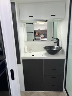 2025 Design RV Crx Semi Off Road Van 4+ 20'2''