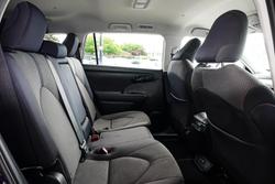 2022 Toyota Kluger GX