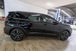 2022 Peugeot 5008 GT Sport