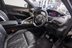 2022 Peugeot 5008 GT Sport