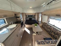 2016 Jayco Journey 17.55-8