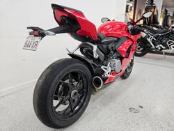 2023 DUCATI PANIGALE V2 Red