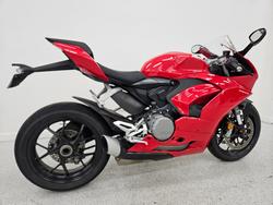 2023 DUCATI PANIGALE V2 Red
