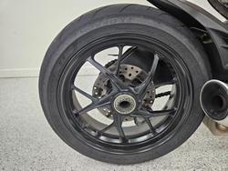 2023 DUCATI PANIGALE V2 Red