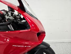 2023 DUCATI PANIGALE V2 Red