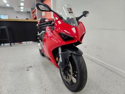 2023 DUCATI PANIGALE V2 Red