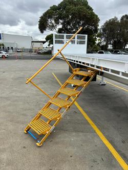 2015 CIMC
                13.7M 22 Pallet Semi,