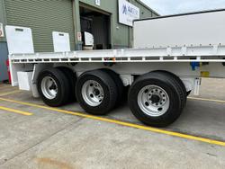 2015 CIMC
                13.7M 22 Pallet Semi,