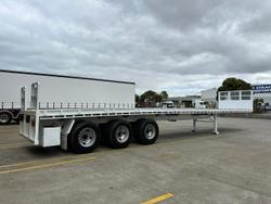 2015 CIMC
                13.7M 22 Pallet Semi,