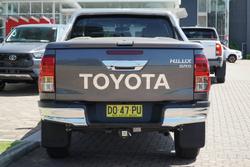 2018 Toyota Hilux SR5