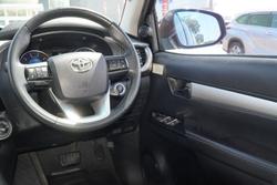 2018 Toyota Hilux SR5