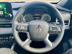 2024 Mitsubishi Outlander Black Edition