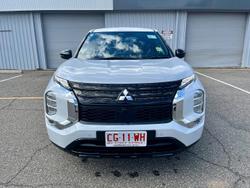 2024 Mitsubishi Outlander Black Edition