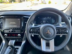 2024 Mitsubishi Pajero Sport Exceed