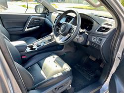 2024 Mitsubishi Pajero Sport Exceed