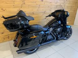 2025 Harley-davidson FLHXU STREET GLIDE ULTRA (117) Vivid Black