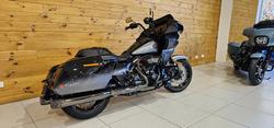 2025 Harley-davidson FLTRXSE CVO ROAD GLIDE (121) RAVEN FADE