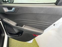 2022 Ford
Escape