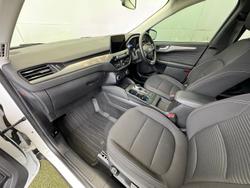 2022 Ford
Escape