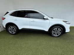 2022 Ford
Escape