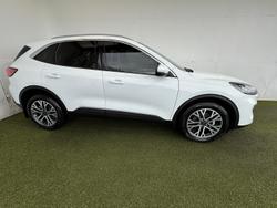2022 Ford
Escape