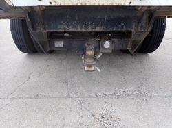 2010 HINO 300 614 WHITE