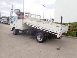2010 HINO 300 614 WHITE