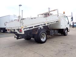 2010 HINO 300 614 WHITE